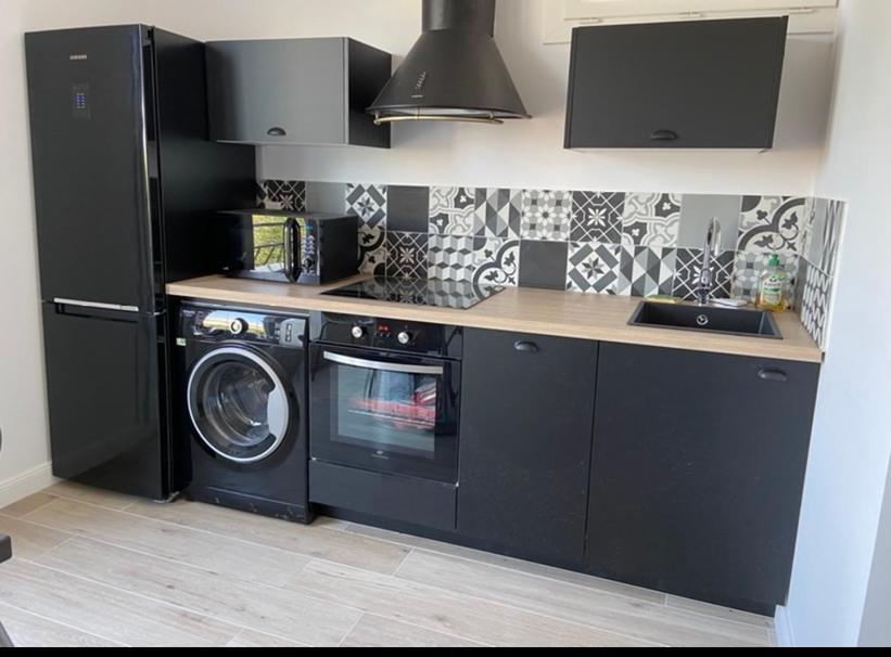 Ajaccio Magnifique T2 45M2 Neuf 5 Personnes Clim Wifi Stationnement Gratuit Centre Ville Plage A 300M ภายนอก รูปภาพ